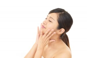 エポオールインワンは販売店や実店舗で市販してる?最安値はどこ?