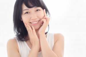 つやプラの販売店は？Amazonや楽天で買える？最安値で買えるのはここ！効果や口コミを紹介！   